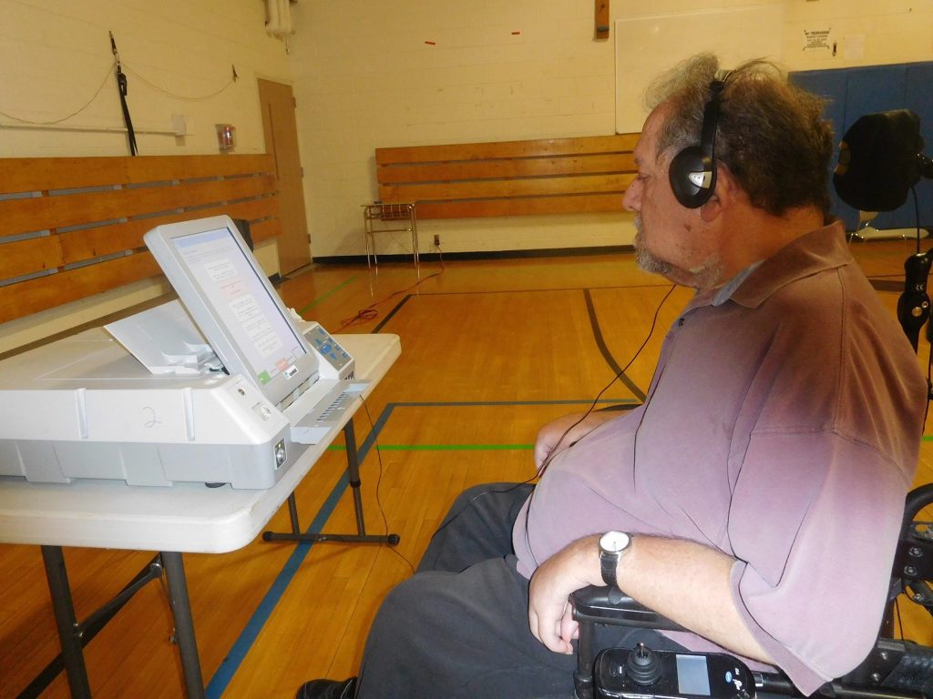 Charlie Carr votes at the September Primary